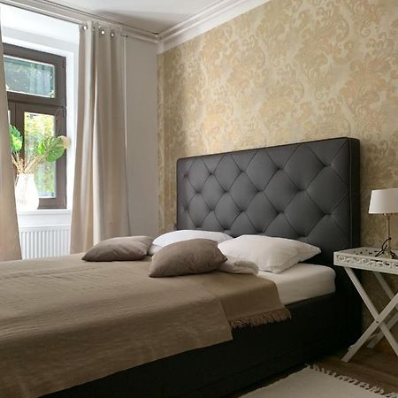 Royal Vega Apartment Ljubljana Exteriör bild