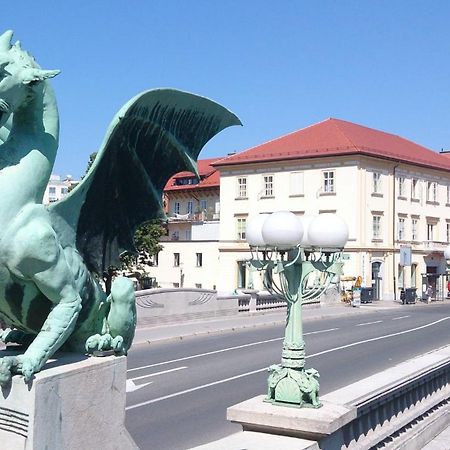 Royal Vega Apartment Ljubljana Exteriör bild