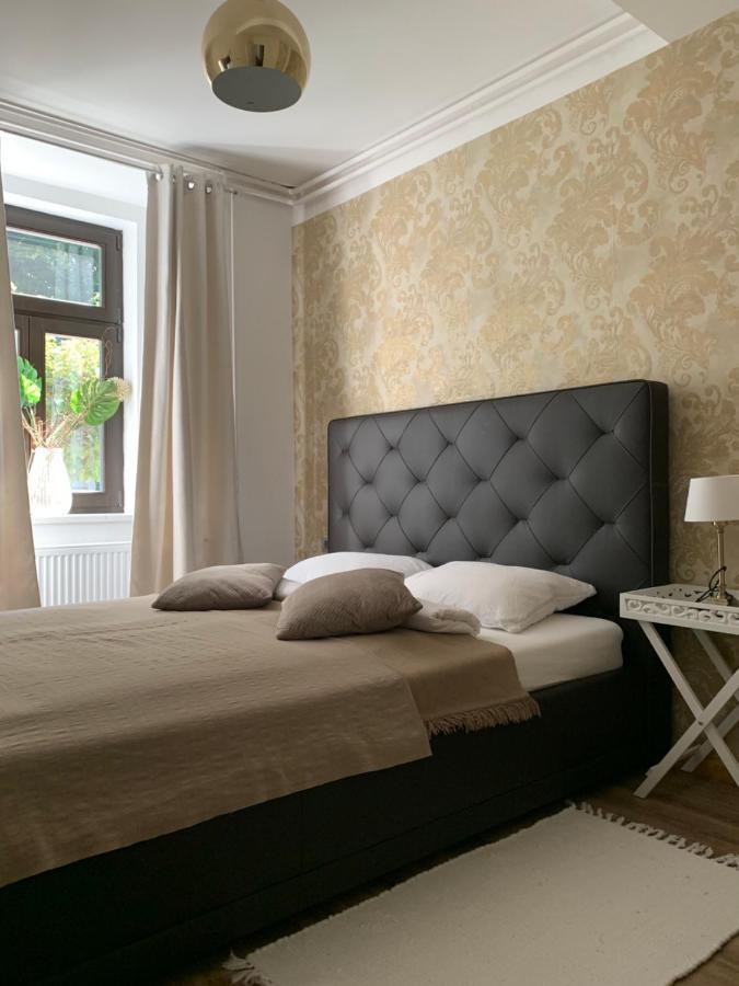 Royal Vega Apartment Ljubljana Exteriör bild