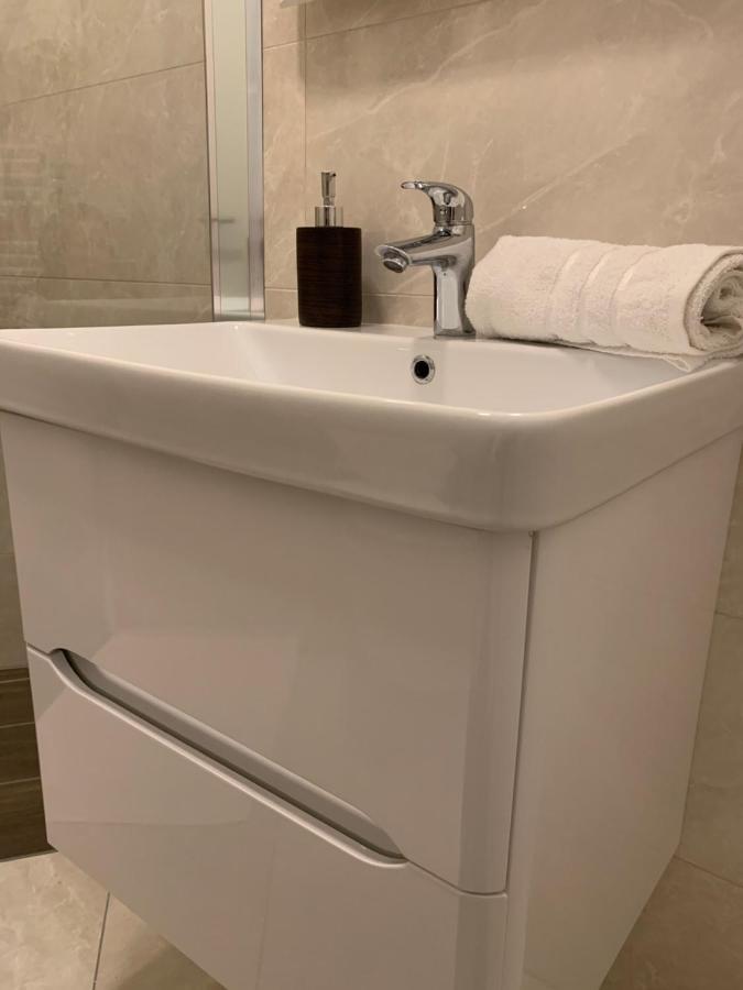 Royal Vega Apartment Ljubljana Exteriör bild