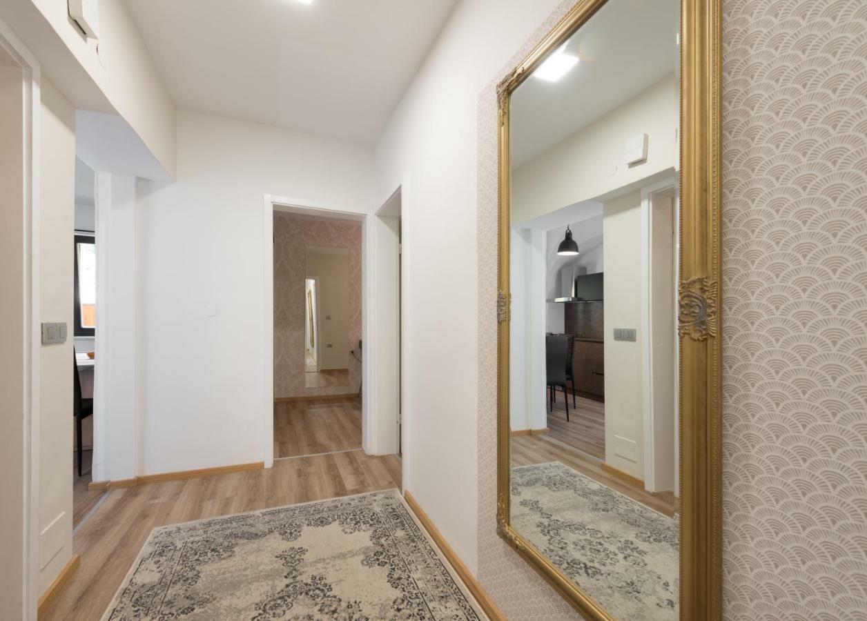 Royal Vega Apartment Ljubljana Exteriör bild